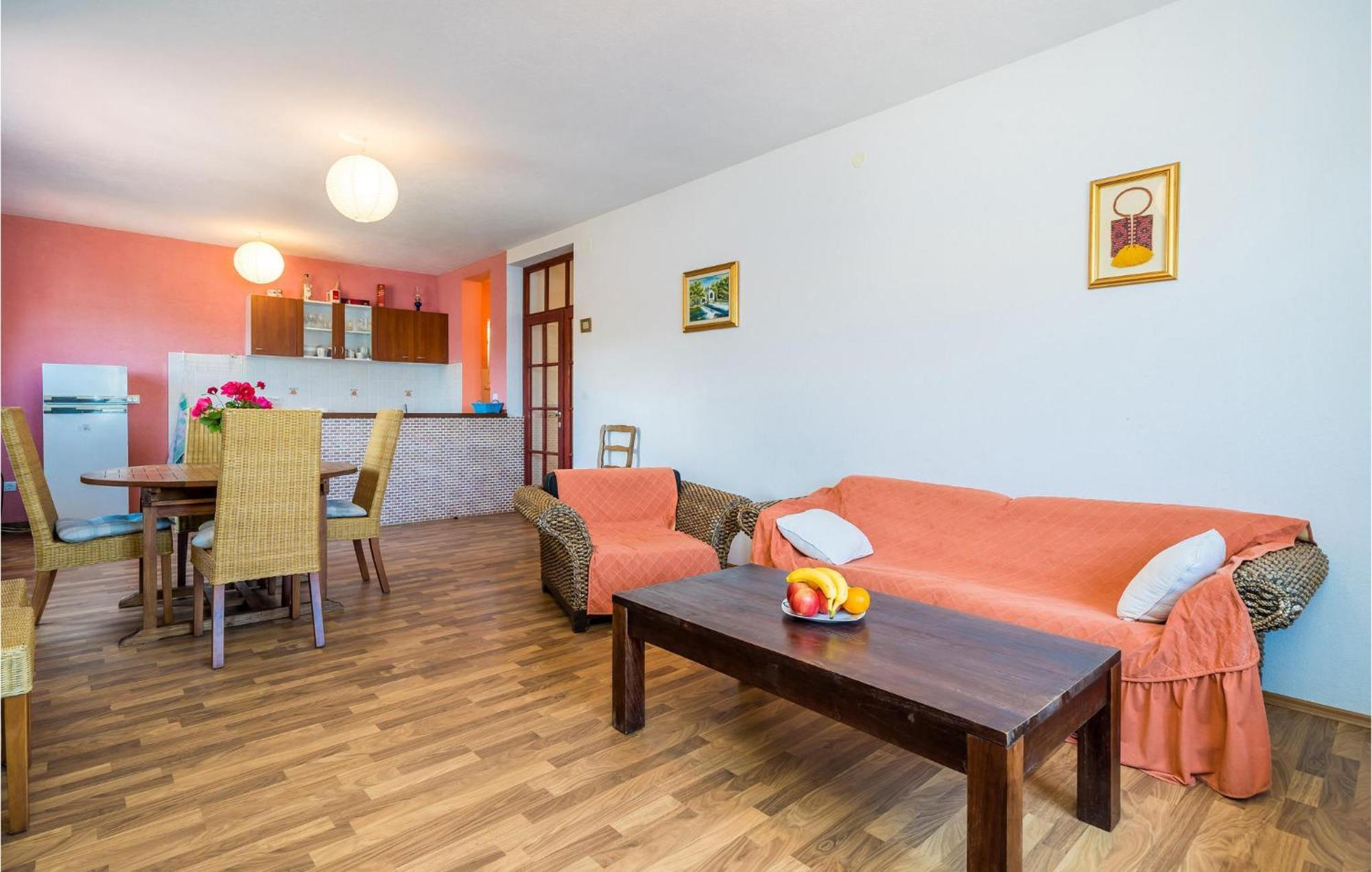 Stunning Apartment In Gruda With House Sea View 몰루나트 외부 사진
