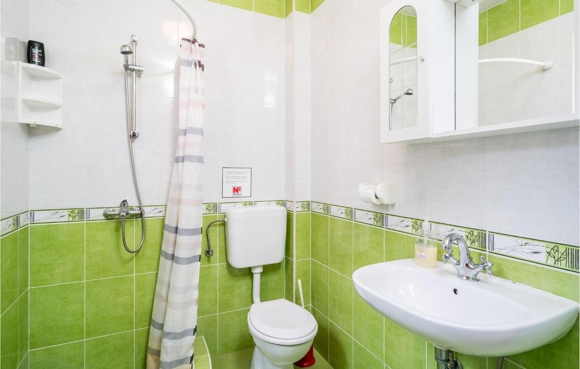 Stunning Apartment In Gruda With House Sea View 몰루나트 외부 사진