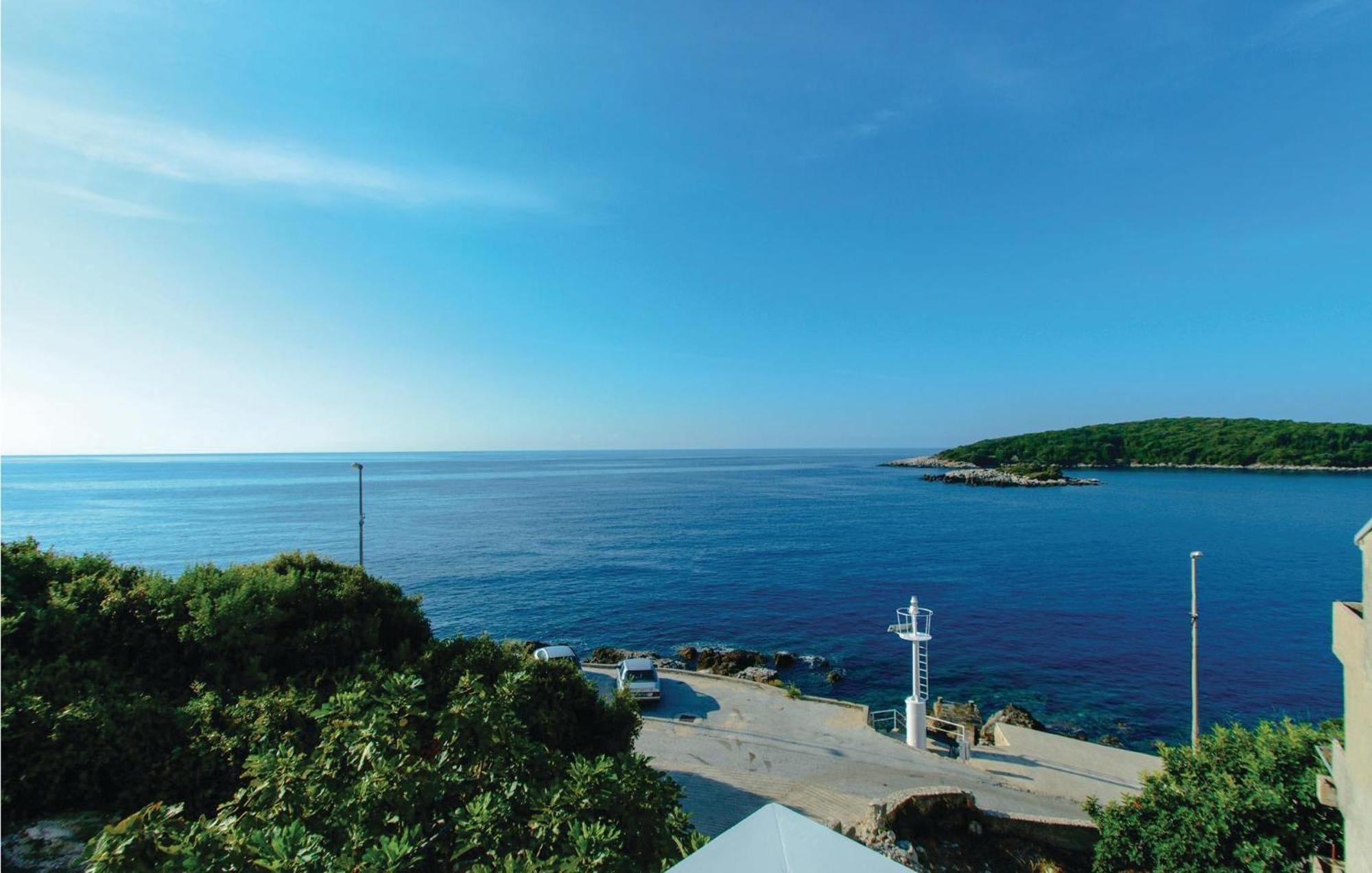 Stunning Apartment In Gruda With House Sea View 몰루나트 외부 사진